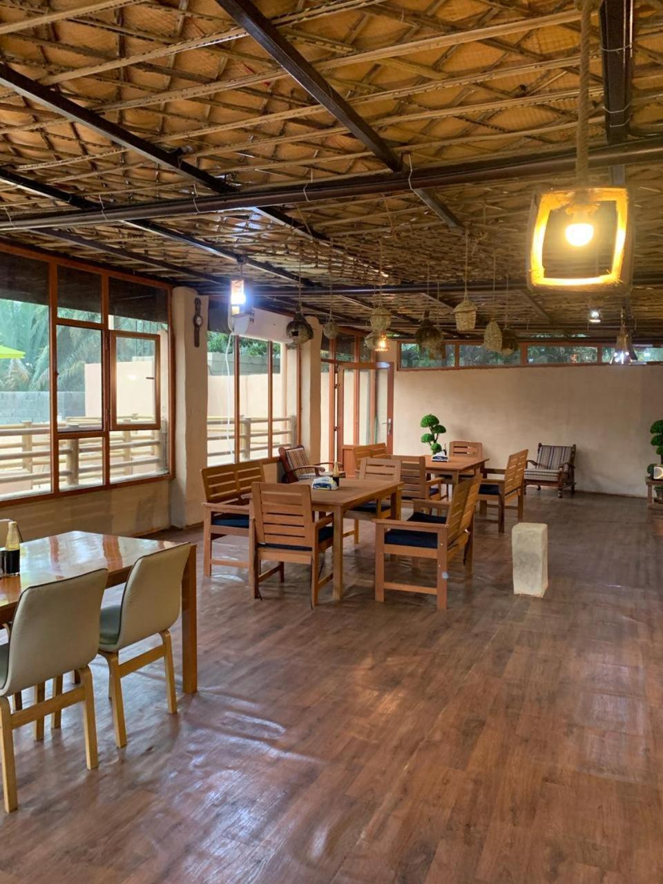 بيت نُزل السلام Bait Salam Inn Al Ḩamrāʼ Extérieur photo