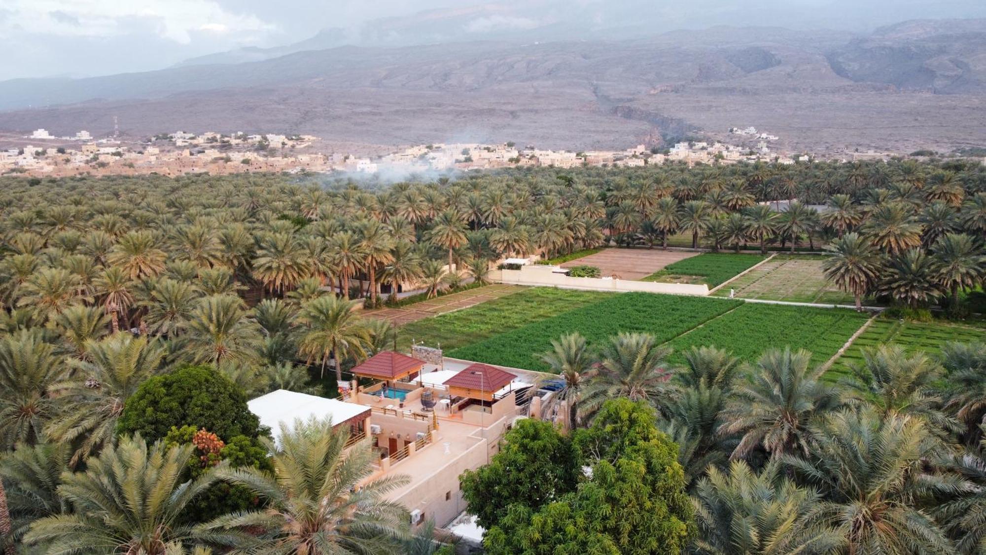بيت نُزل السلام Bait Salam Inn Al Ḩamrāʼ Extérieur photo