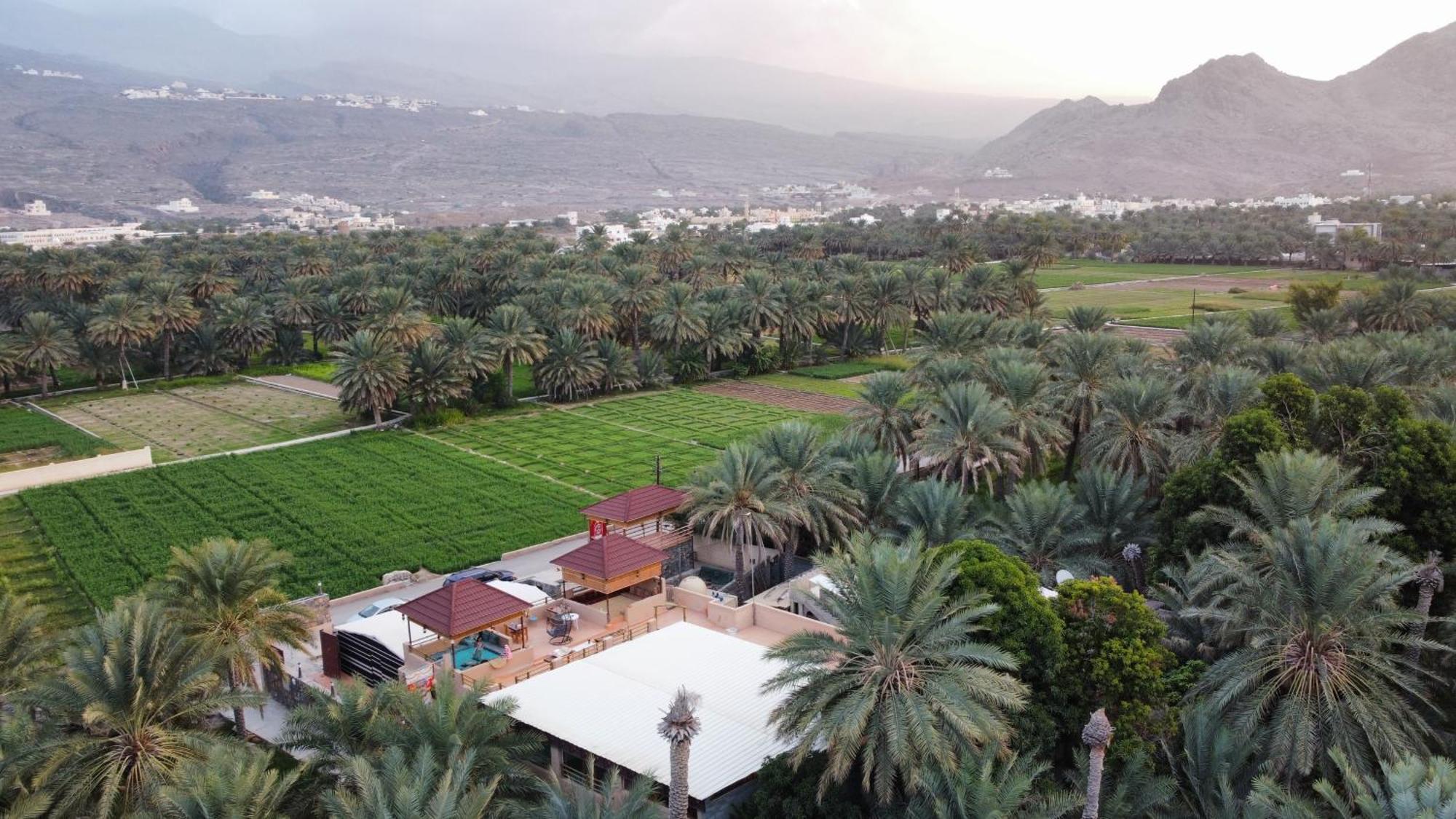 بيت نُزل السلام Bait Salam Inn Al Ḩamrāʼ Extérieur photo