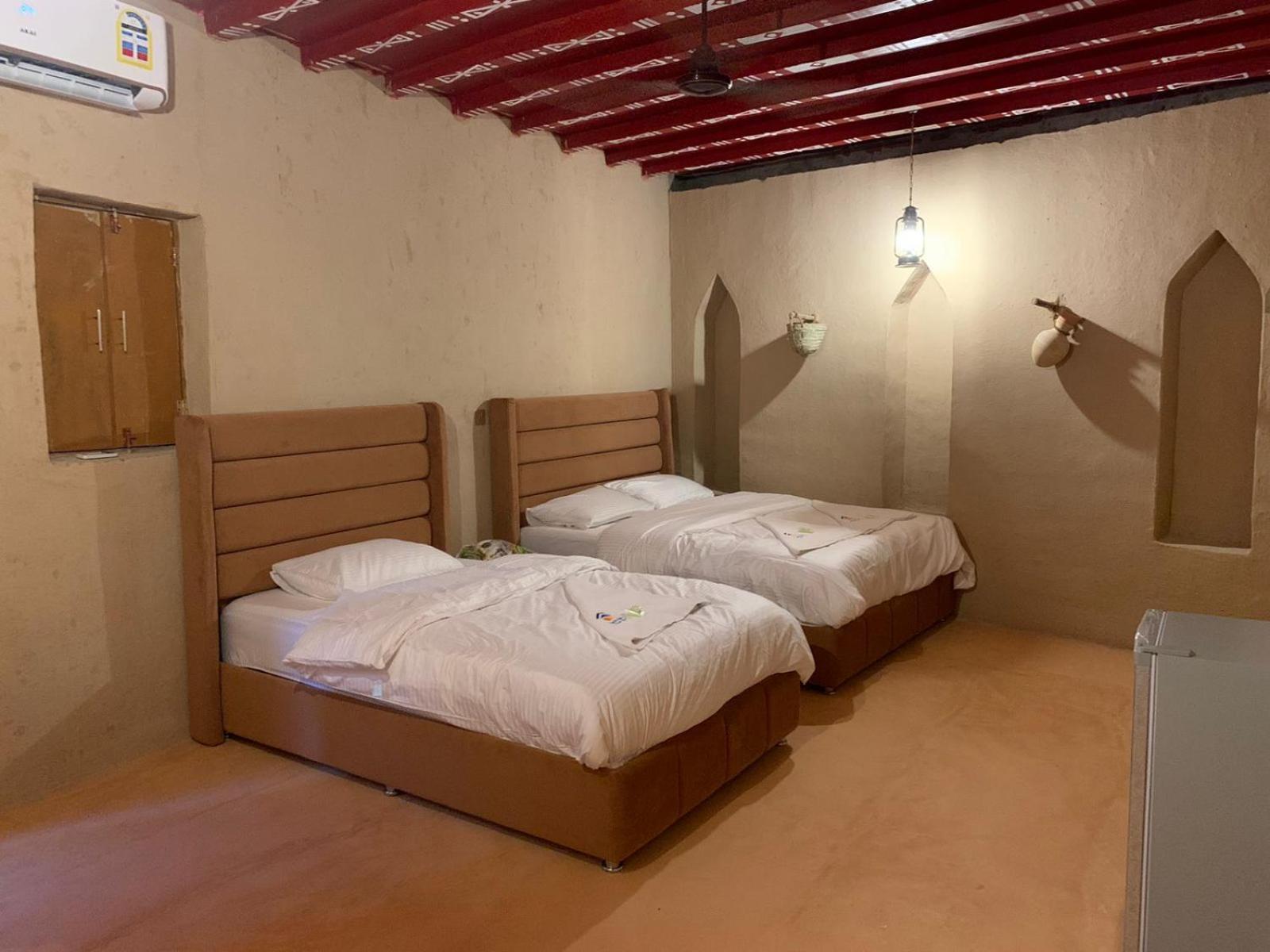 بيت نُزل السلام Bait Salam Inn Al Ḩamrāʼ Extérieur photo