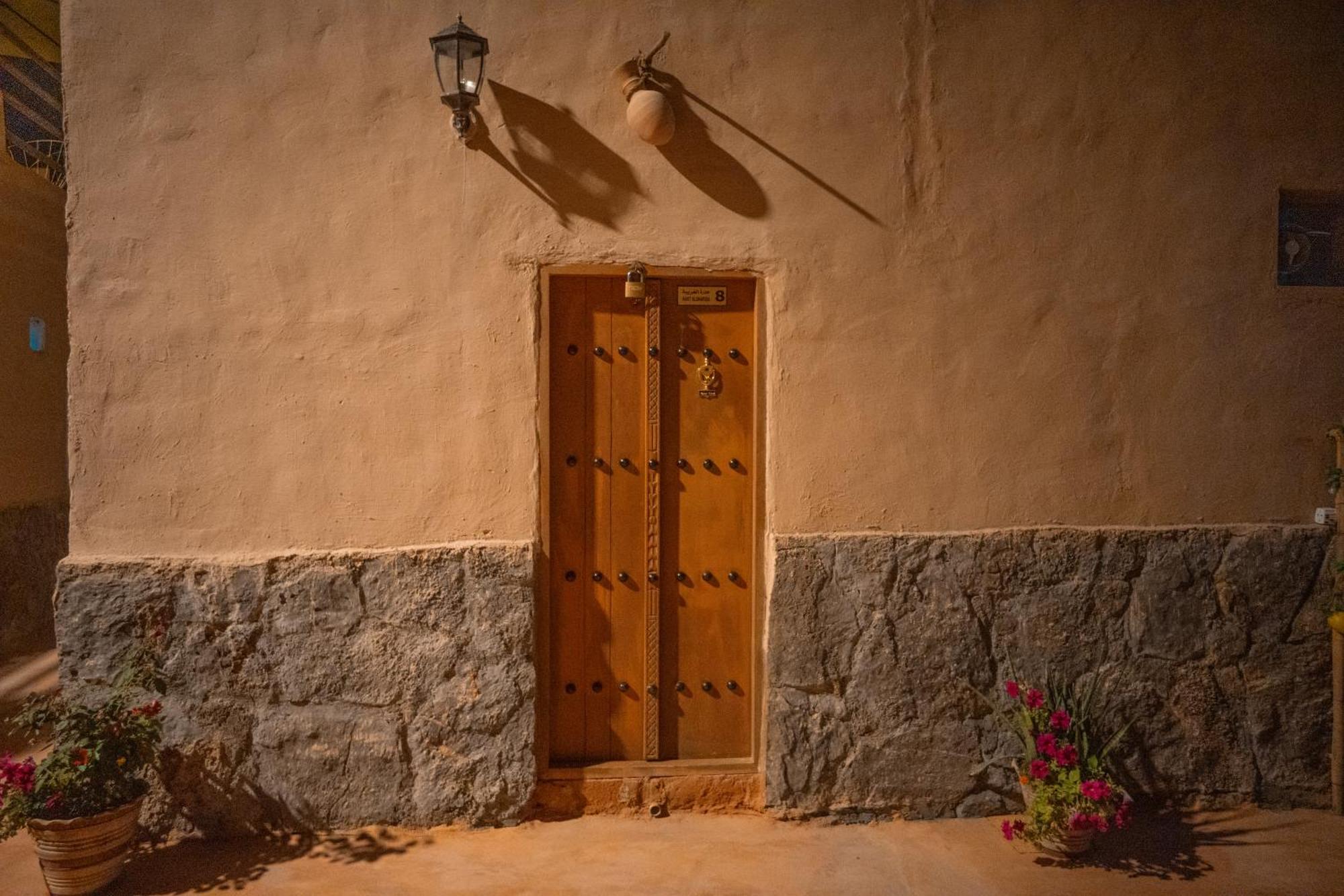 بيت نُزل السلام Bait Salam Inn Al Ḩamrāʼ Extérieur photo