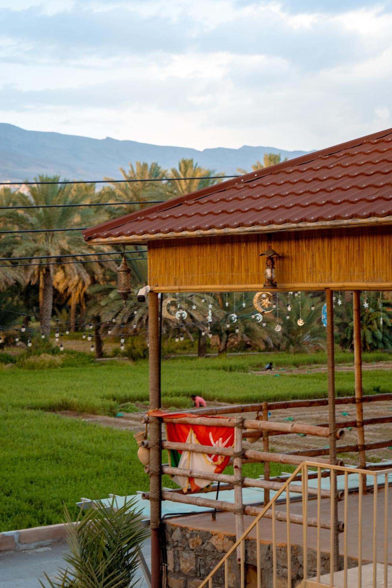 بيت نُزل السلام Bait Salam Inn Al Ḩamrāʼ Extérieur photo