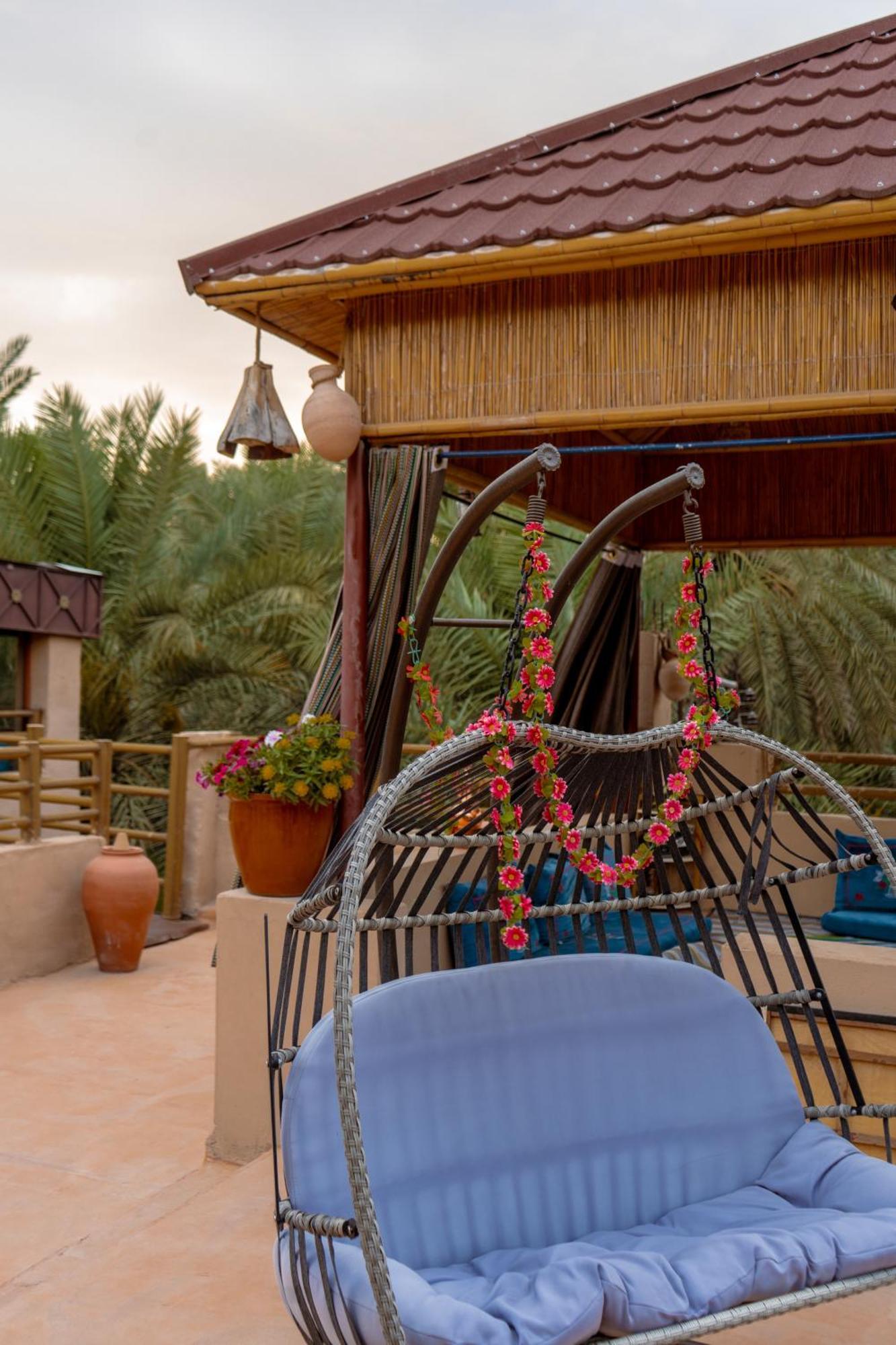 بيت نُزل السلام Bait Salam Inn Al Ḩamrāʼ Extérieur photo
