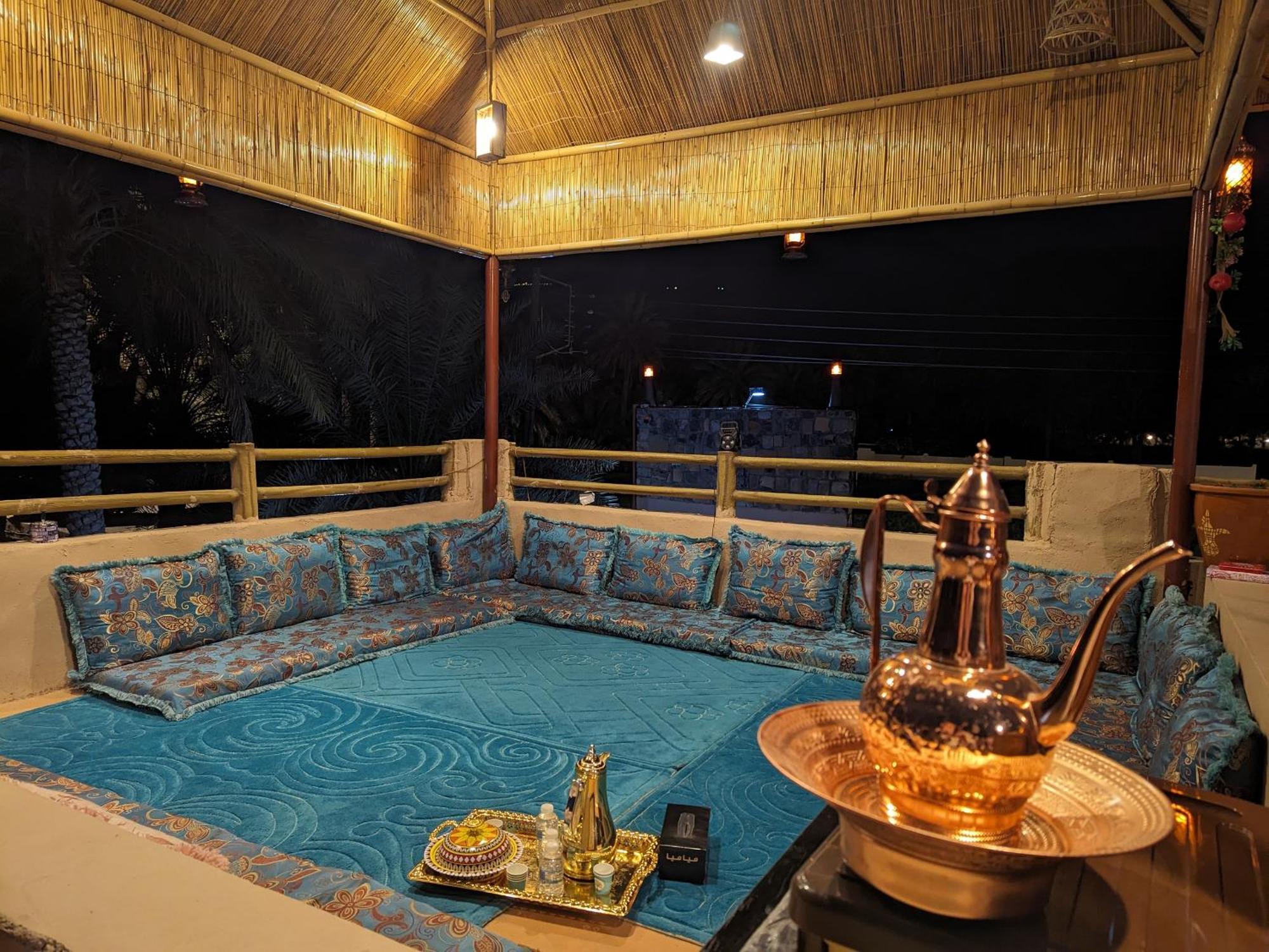 بيت نُزل السلام Bait Salam Inn Al Ḩamrāʼ Extérieur photo